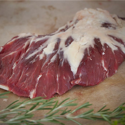 Viande boeuf race Aubrac par l'Atelier des bouchers à Millau - Aveyron
